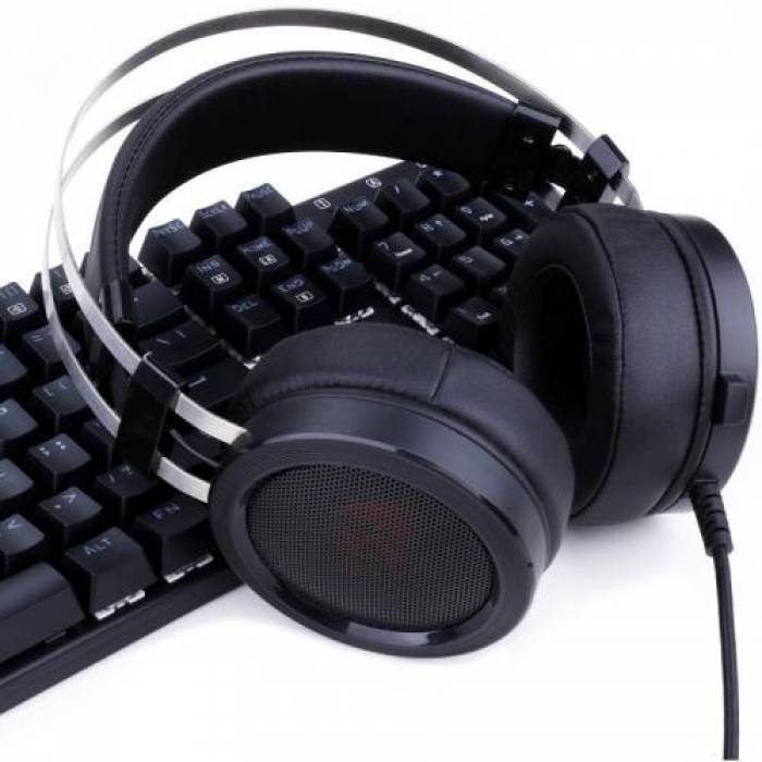 Casti Redragon Scylla, Black